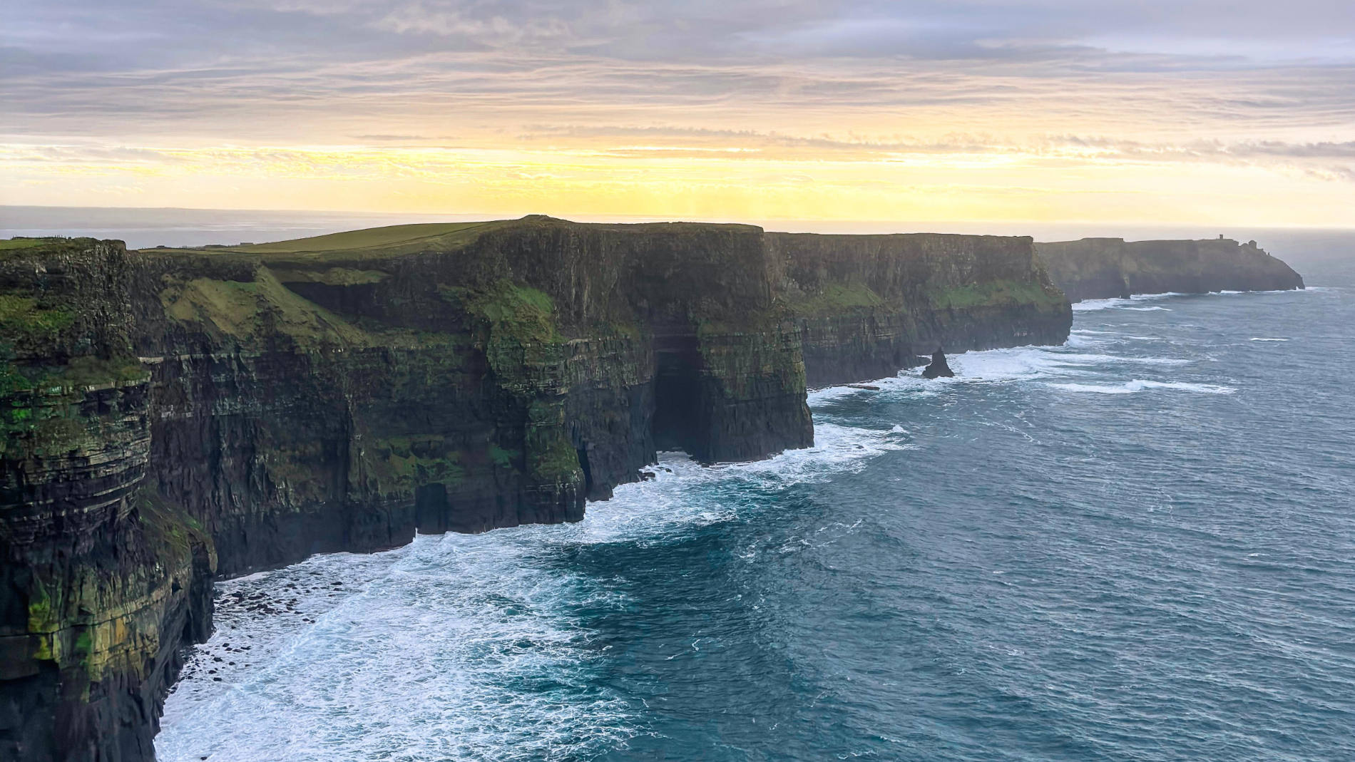 Ein Ausblick auf die Cliffs of Moher.